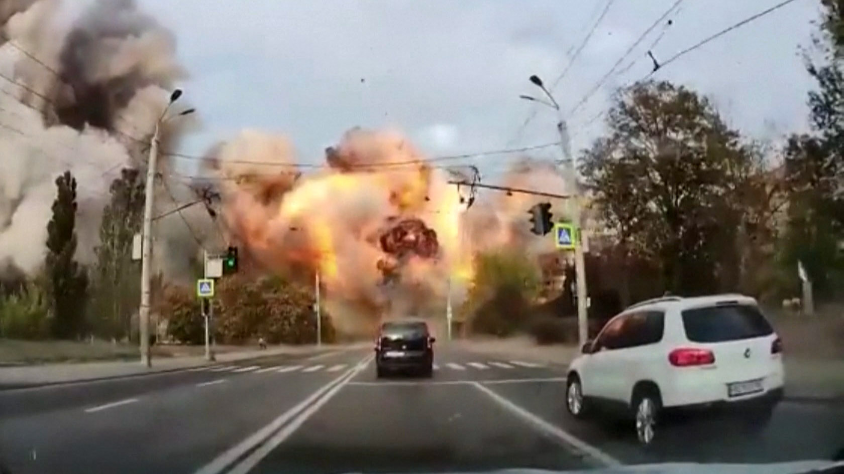 Dashcam video shows huge explosion in Dnipro during Russian bombardment