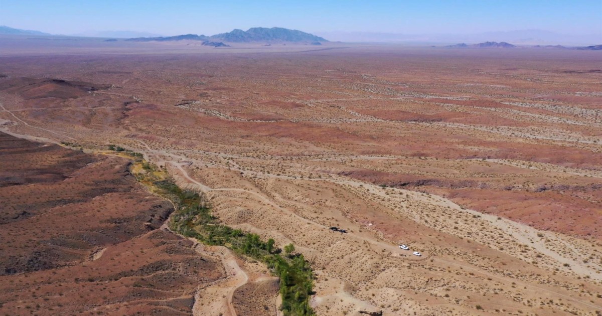 The battle over water in the Mojave Desert thumbnail